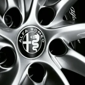 Alfa Romeo Wheel Center Cap Kit