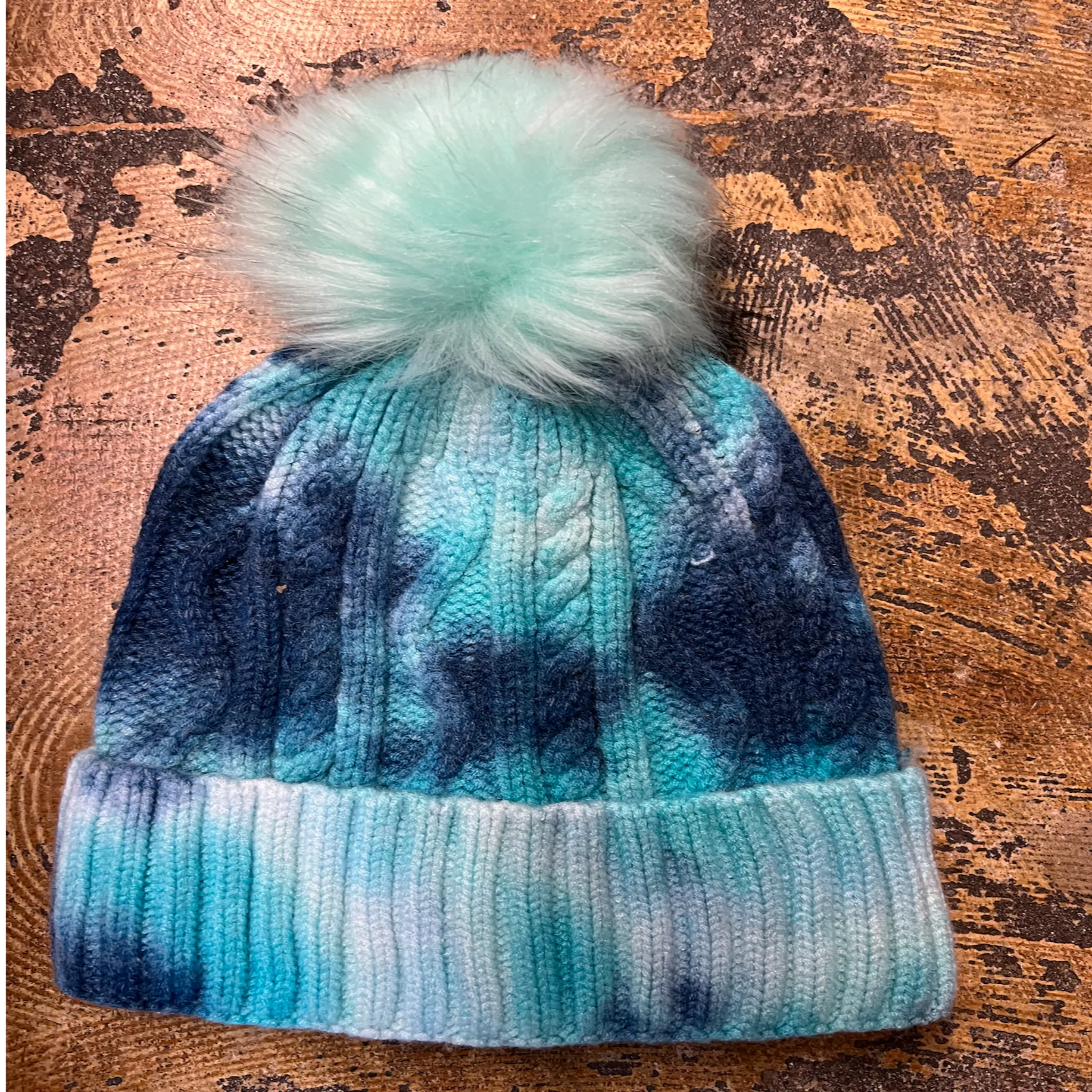 Beanie & Scarves Tie Dye