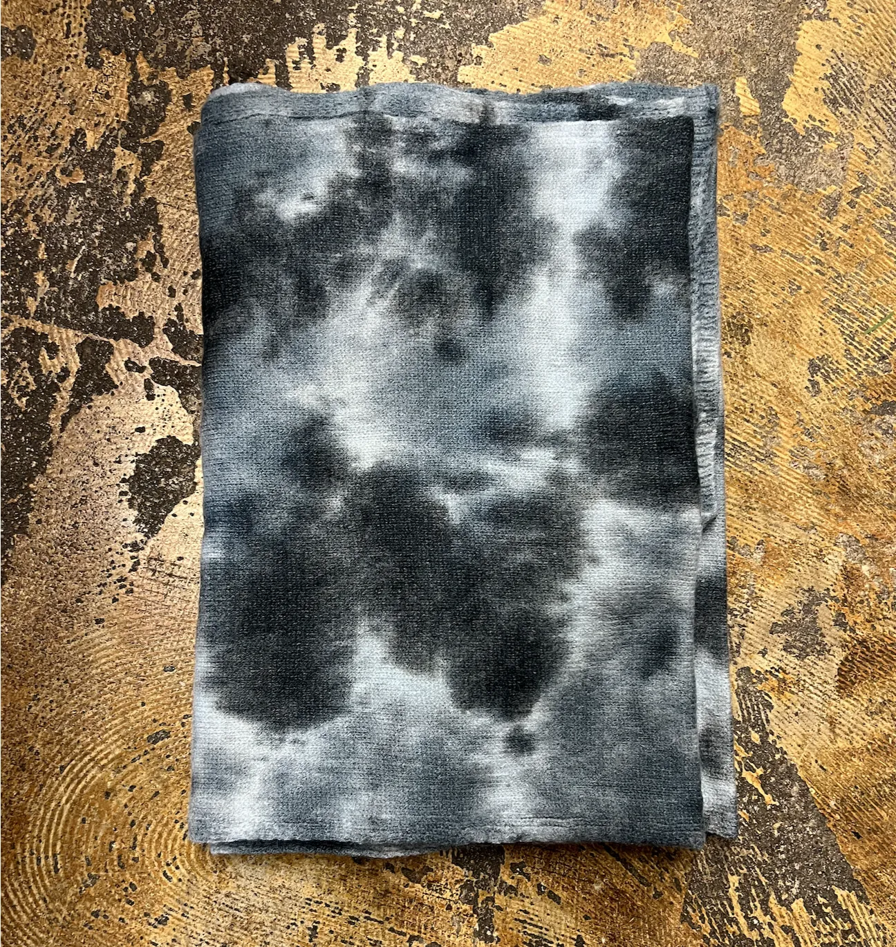 Beanie & Scarves Tie Dye