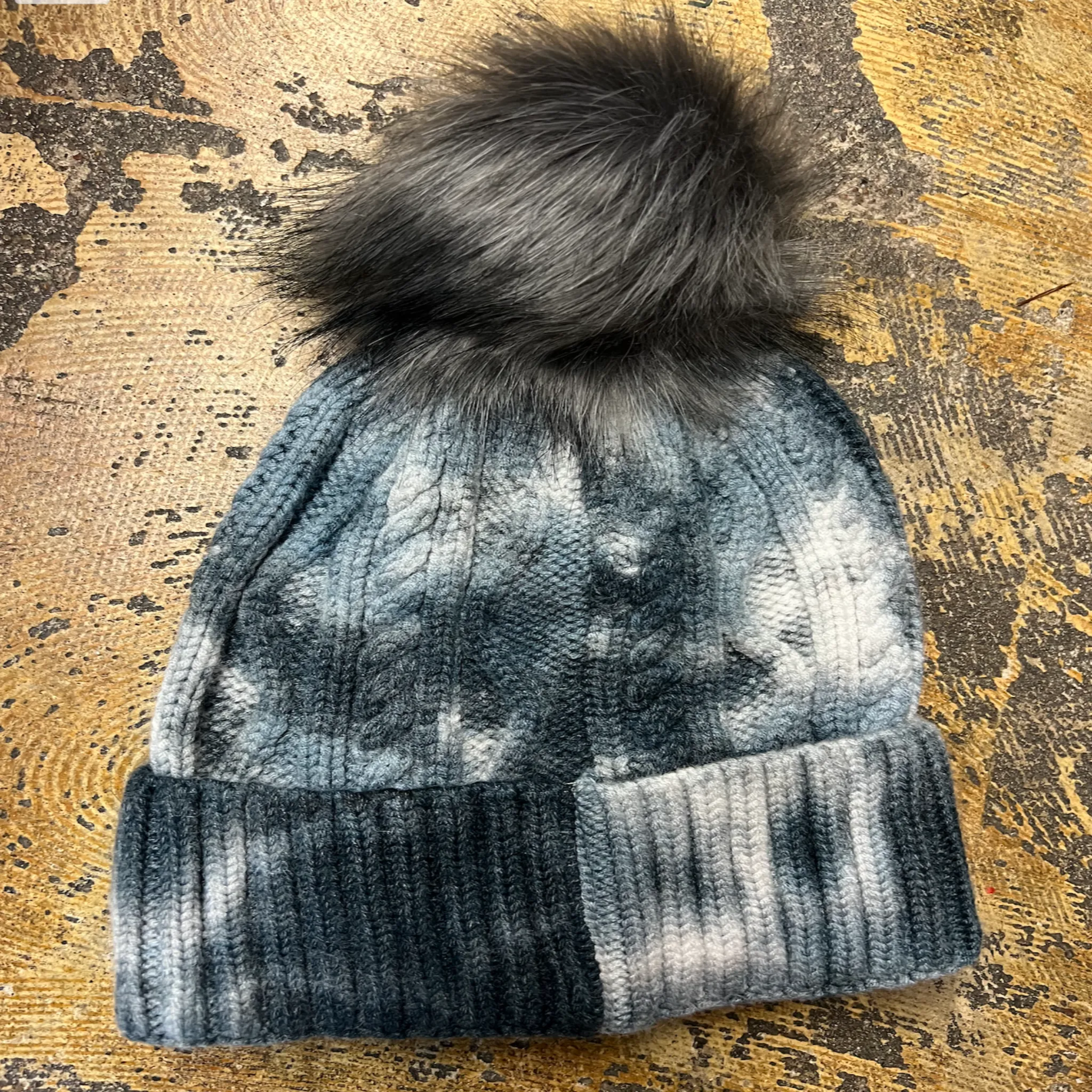 Beanie & Scarves Tie Dye