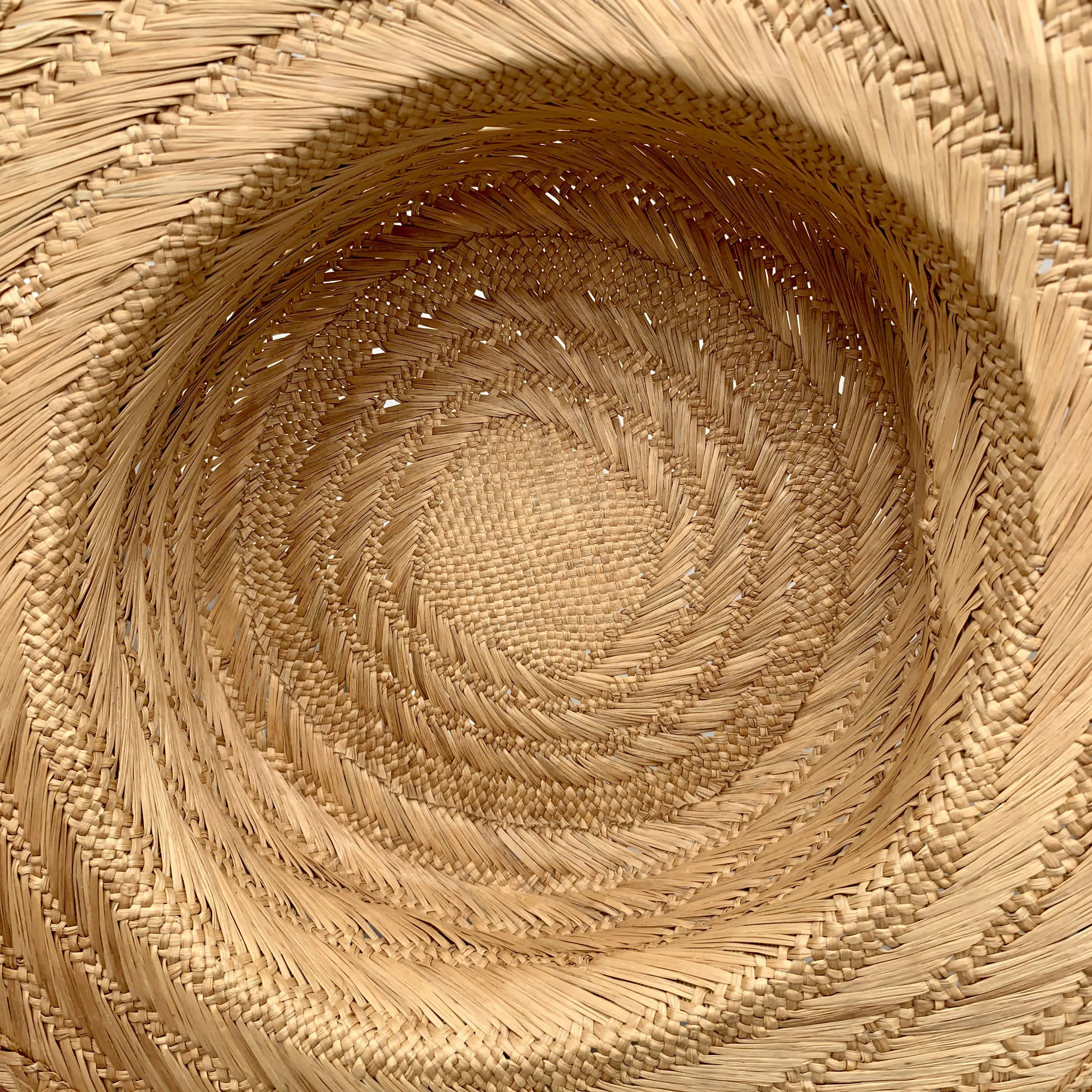 Vintage 1980’s Straw boater beige hat